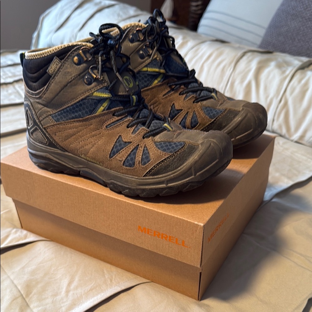 Merrell Capra Mid WTPF Boys Hiking boots